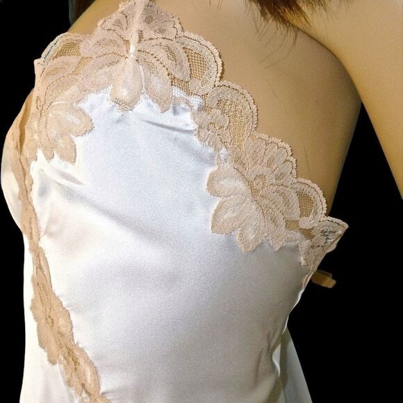 VTG SHINY WHITE SATIN BEIGE LACE FLORAL LONG NIGHTGOWN THIN STRAP -MISS ELAINE- - Picture 6 of 14